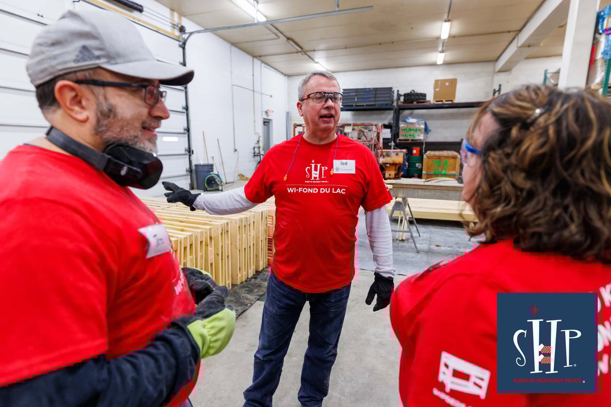 Sleep in Heavenly Peace bed build gets 91 kids off the floor.